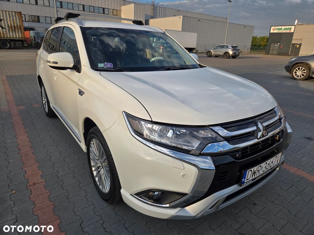 Mitsubishi Outlander - 15