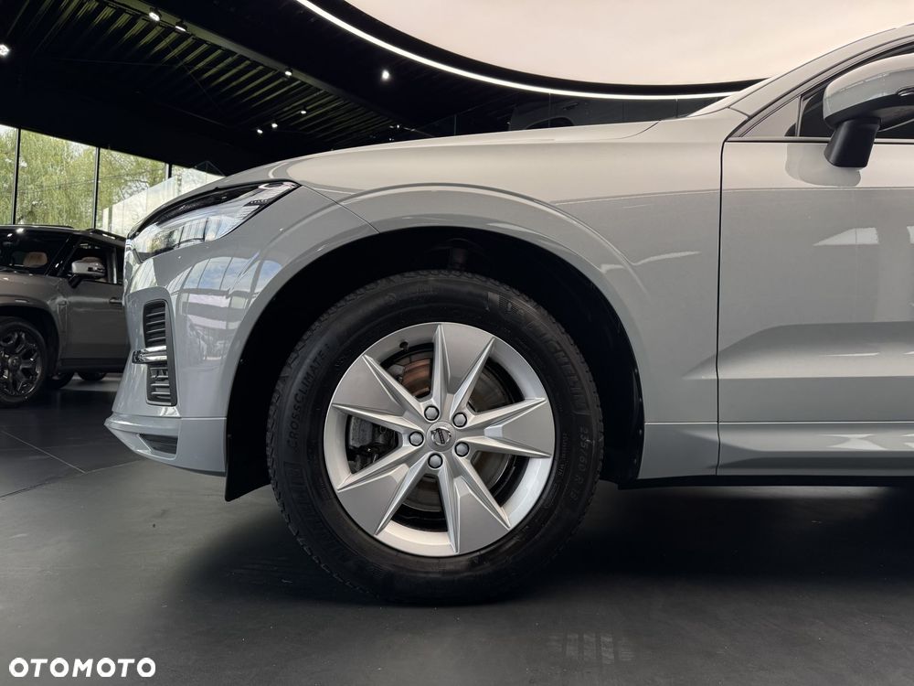 Volvo XC 60 B4 B Essential - 21