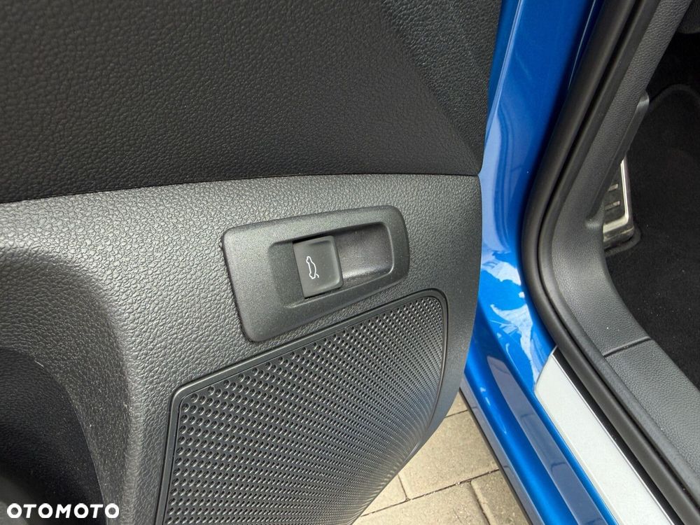Skoda Karoq 1.5 TSI ACT Sportline DSG - 25