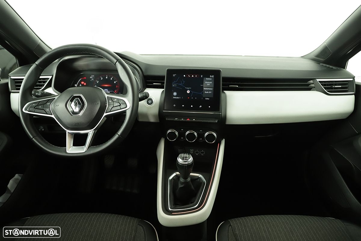 Renault Clio 1.0 TCe Techno Bi-Fuel - 8