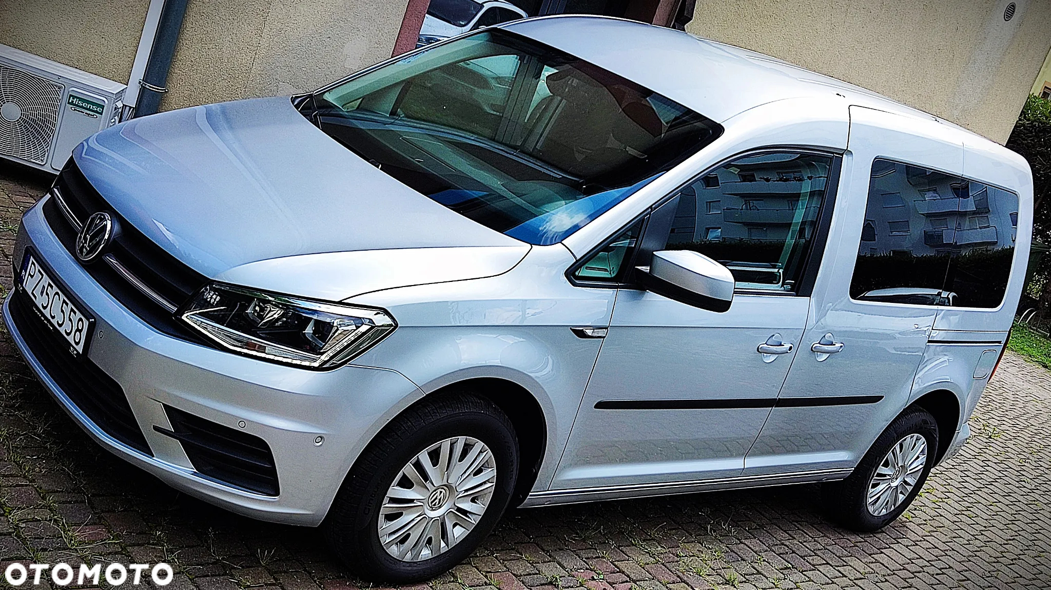 Volkswagen Caddy 2.0 TDI Comfortline - 2