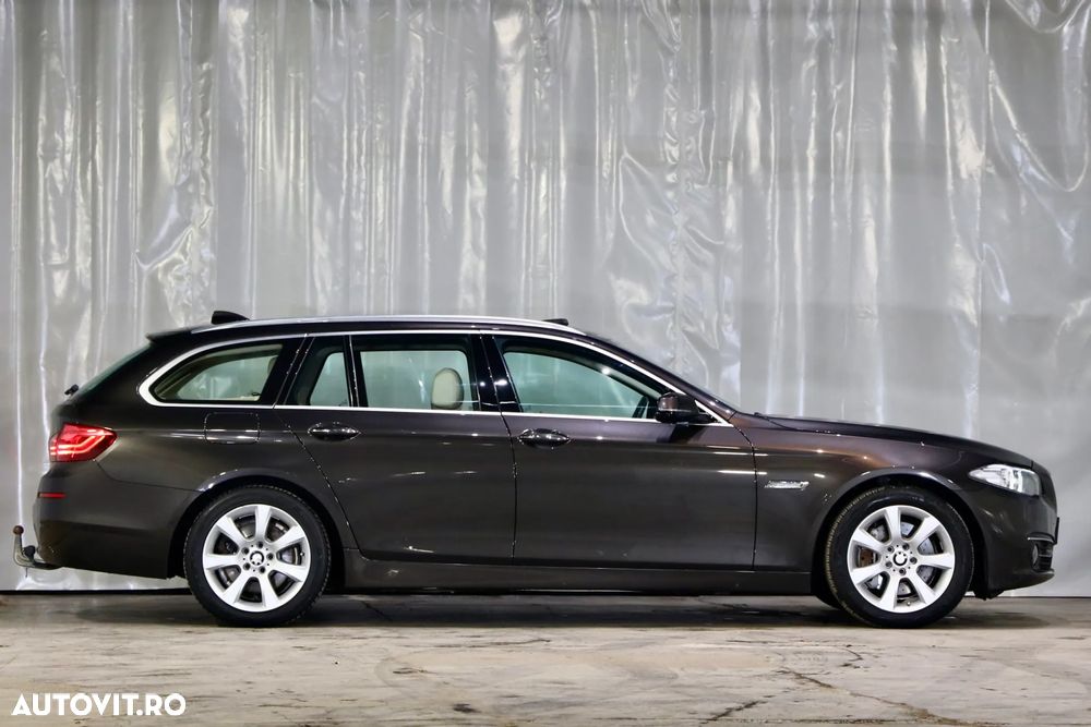 BMW Seria 5 525d Aut. - 38