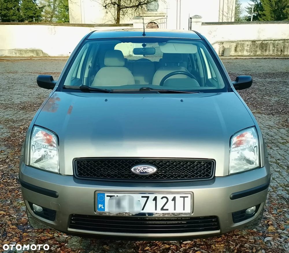 Ford Fusion 1.4 + - 20