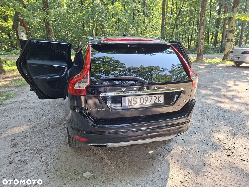 Volvo XC 60 T5 Geartronic Summum - 9