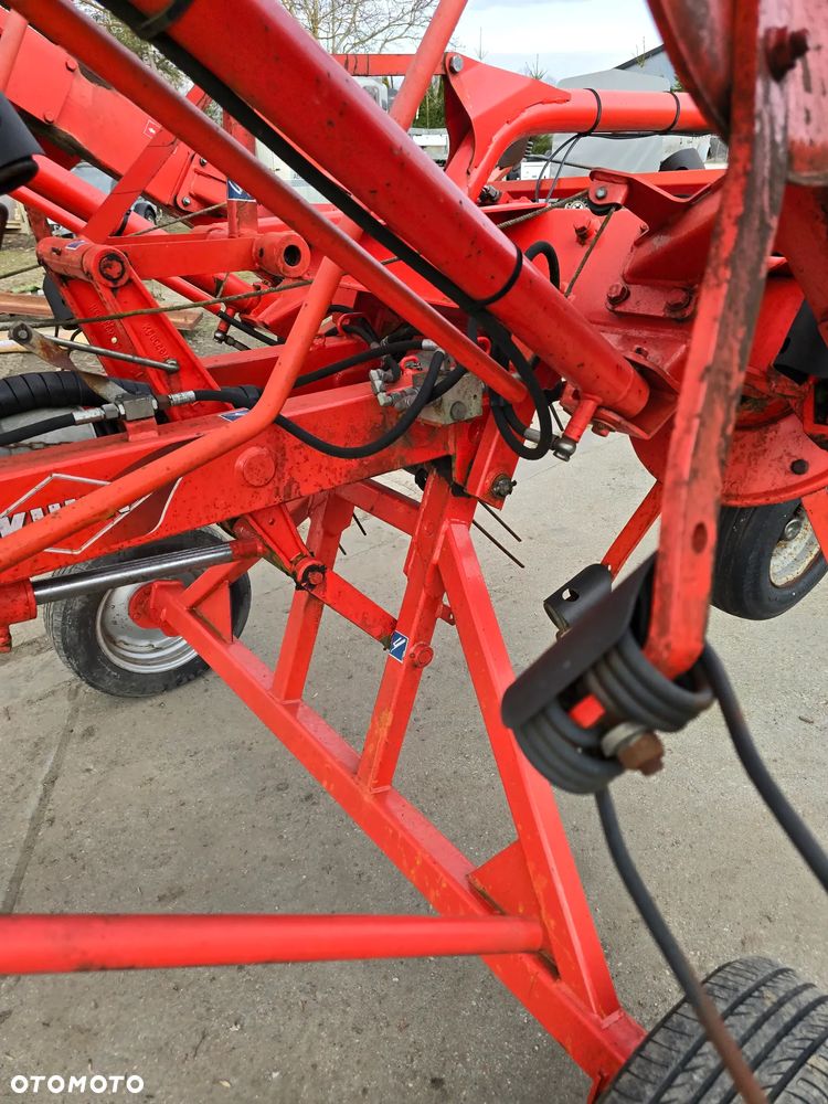 Kuhn GF 8702T - 9