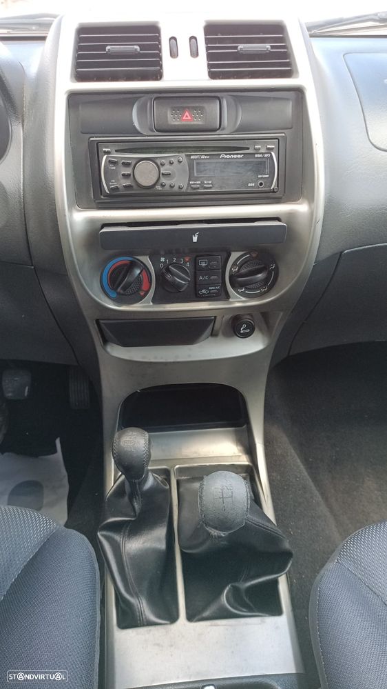 Nissan Terrano 3.0 TDi Luxury - 19