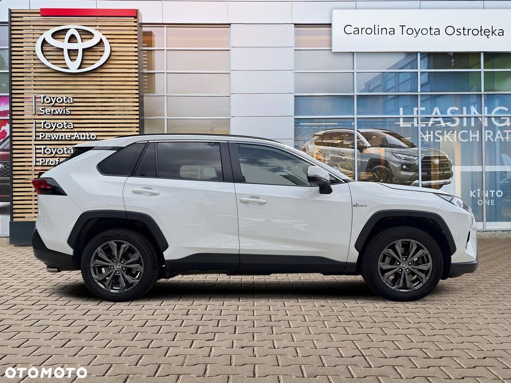 Toyota RAV4 - 6
