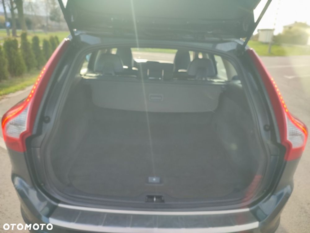 Volvo XC 60 D3 Momentum - 8