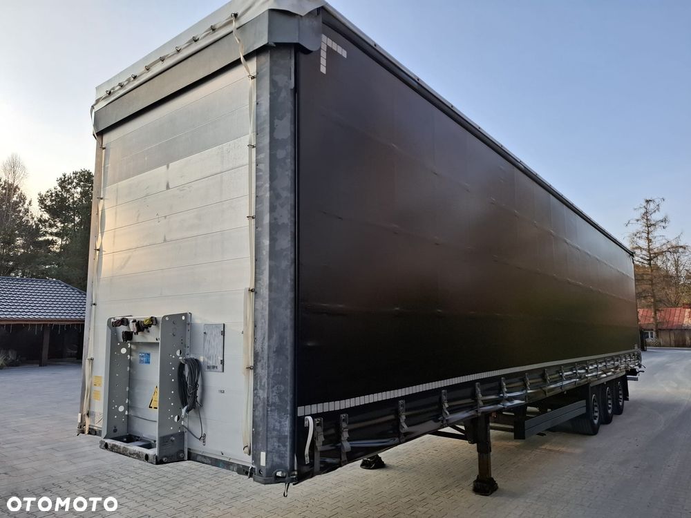 Schmitz Cargobull SCB - 4