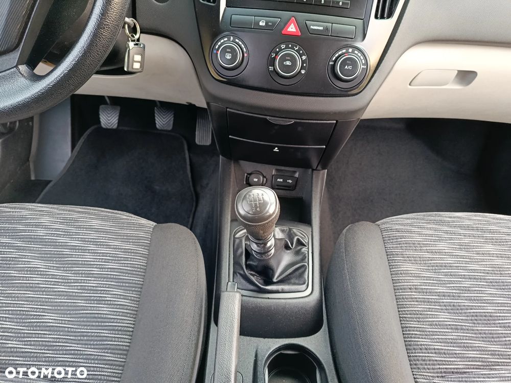 Kia Ceed 1.4 CVVT LX Basis - 34