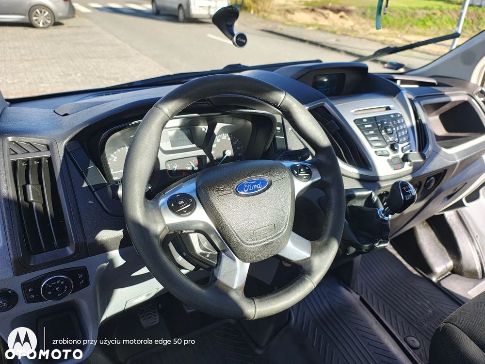 Ford Transit - 18