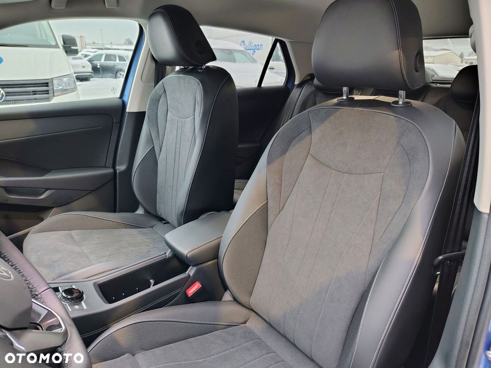 Volkswagen T-Roc 1.5 eTSI Style DSG - 19