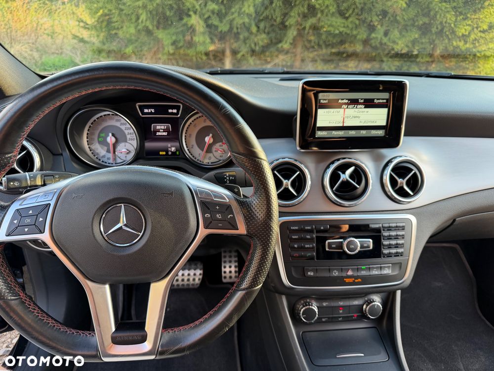 Mercedes-Benz GLA 250 4-Matic - 7