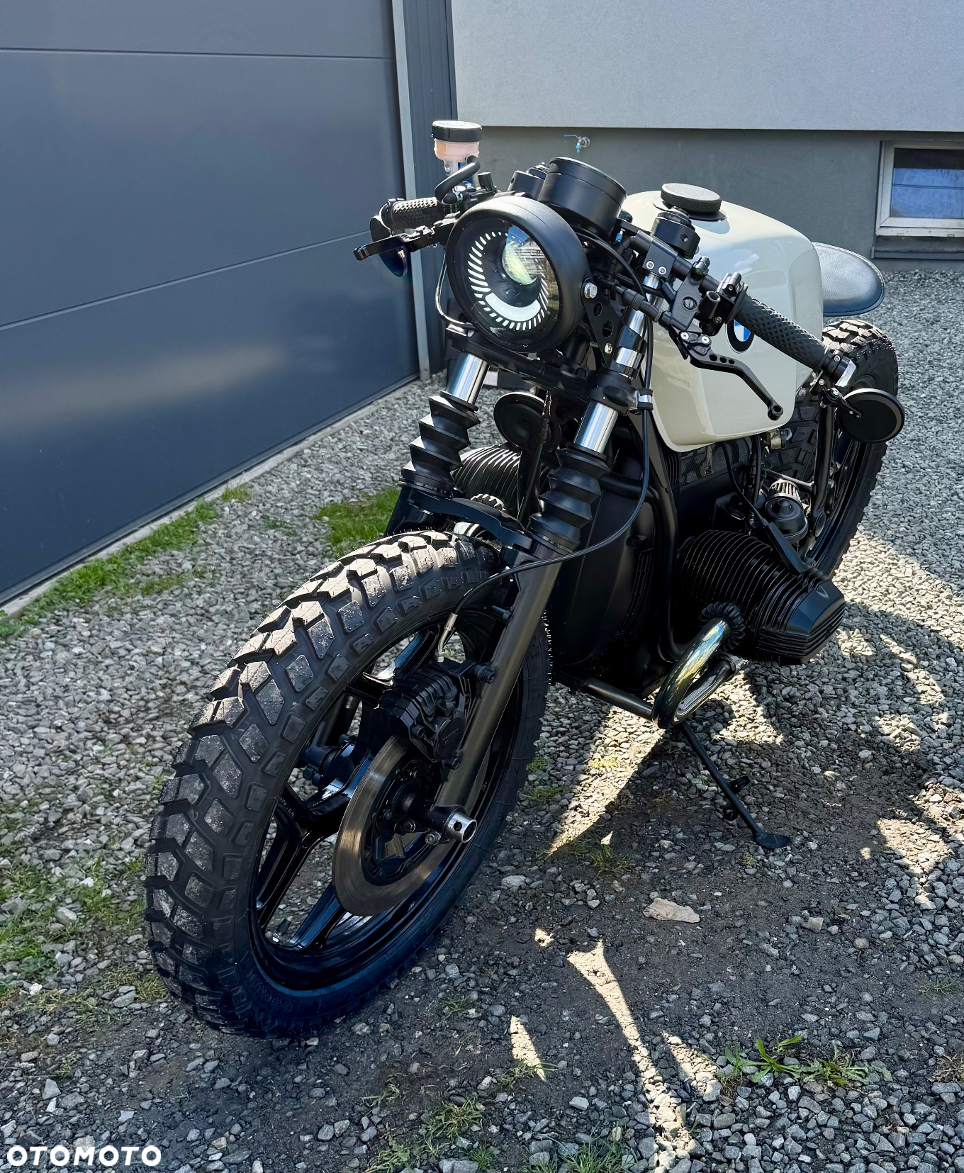 BMW R - 2