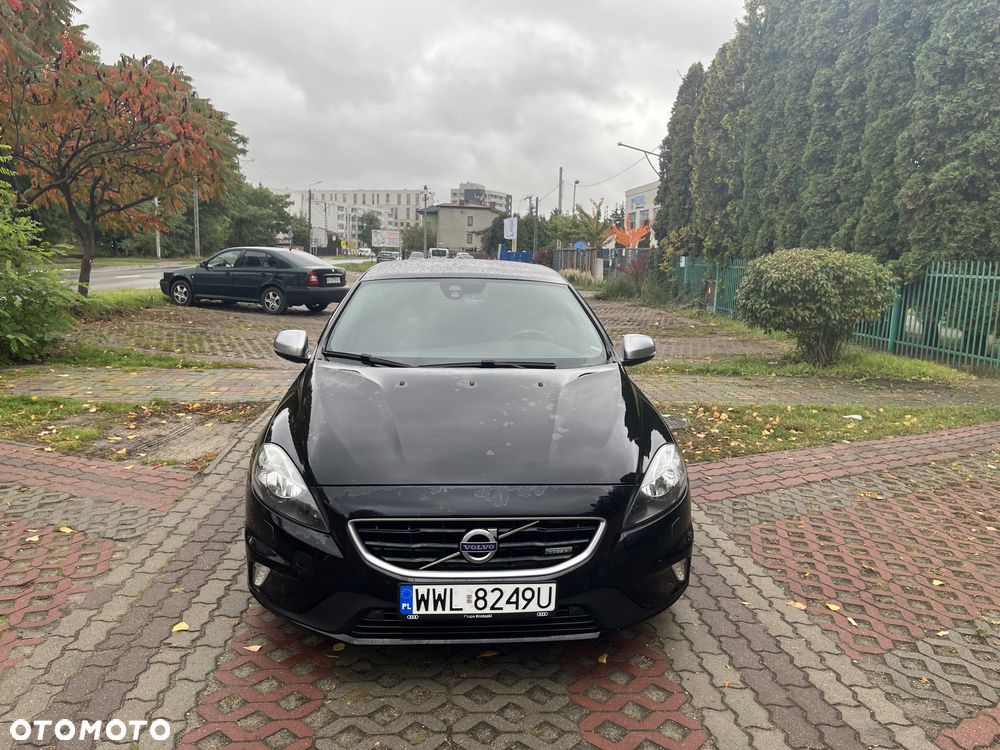 Volvo V40 T3 R-Design - 8