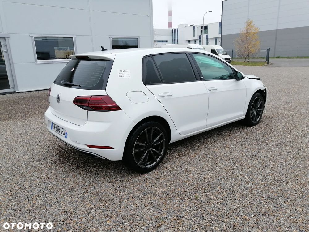Volkswagen Golf 1.0 TSI Sound - 3