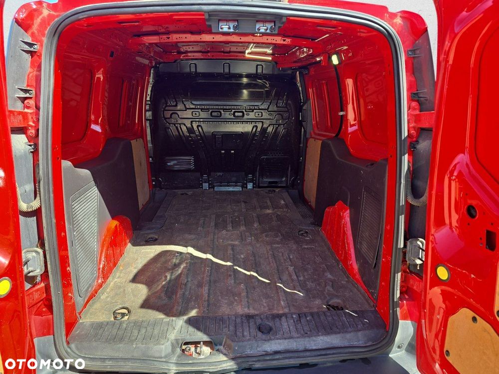 Ford Transit Connect - 13