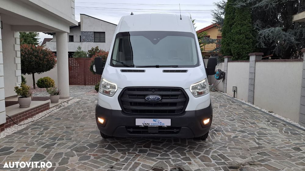 Ford Transit 2022 photo 2