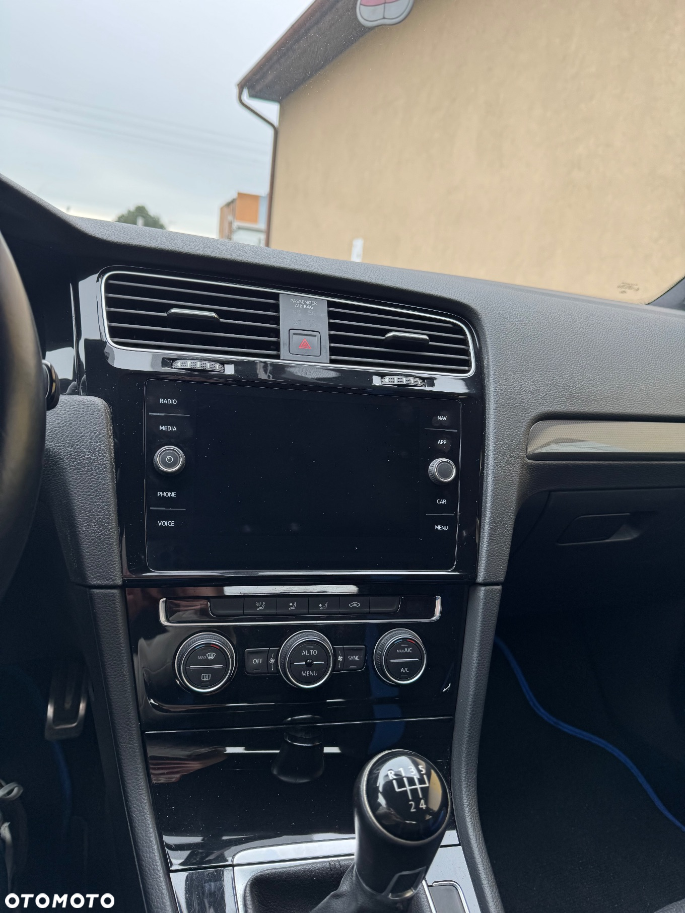 Volkswagen Golf - 20