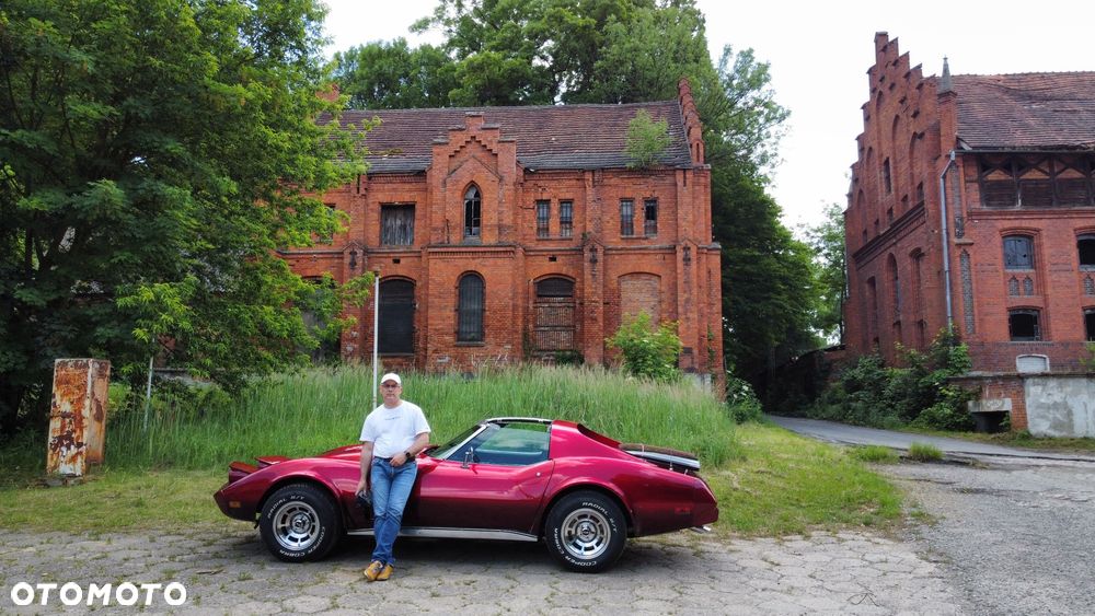 Chevrolet Corvette - 5