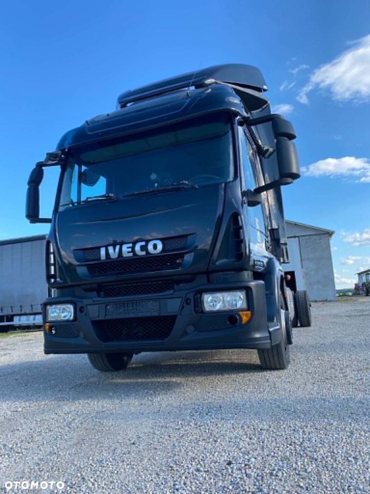 Iveco 180e28 - 1