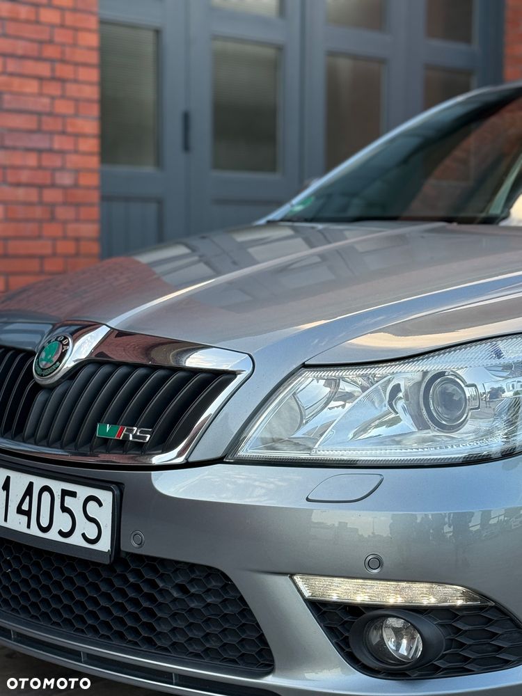 Skoda Octavia 2.0 TDI CR DPF DSG RS - 18
