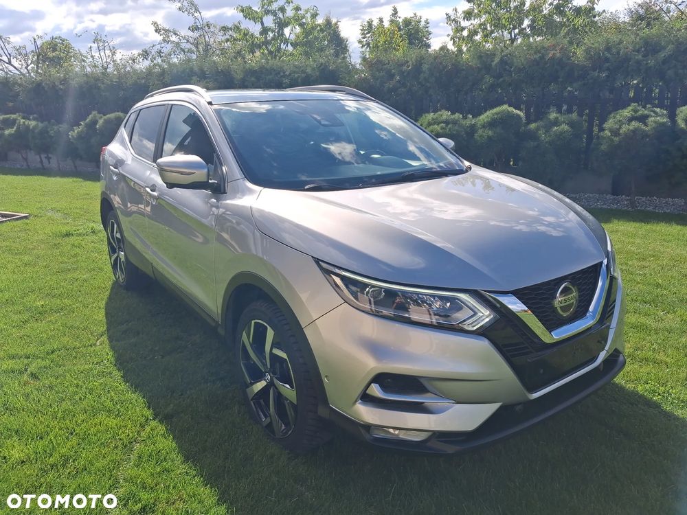 Nissan Qashqai 1.6 DCi Xtronic TEKNA - 1