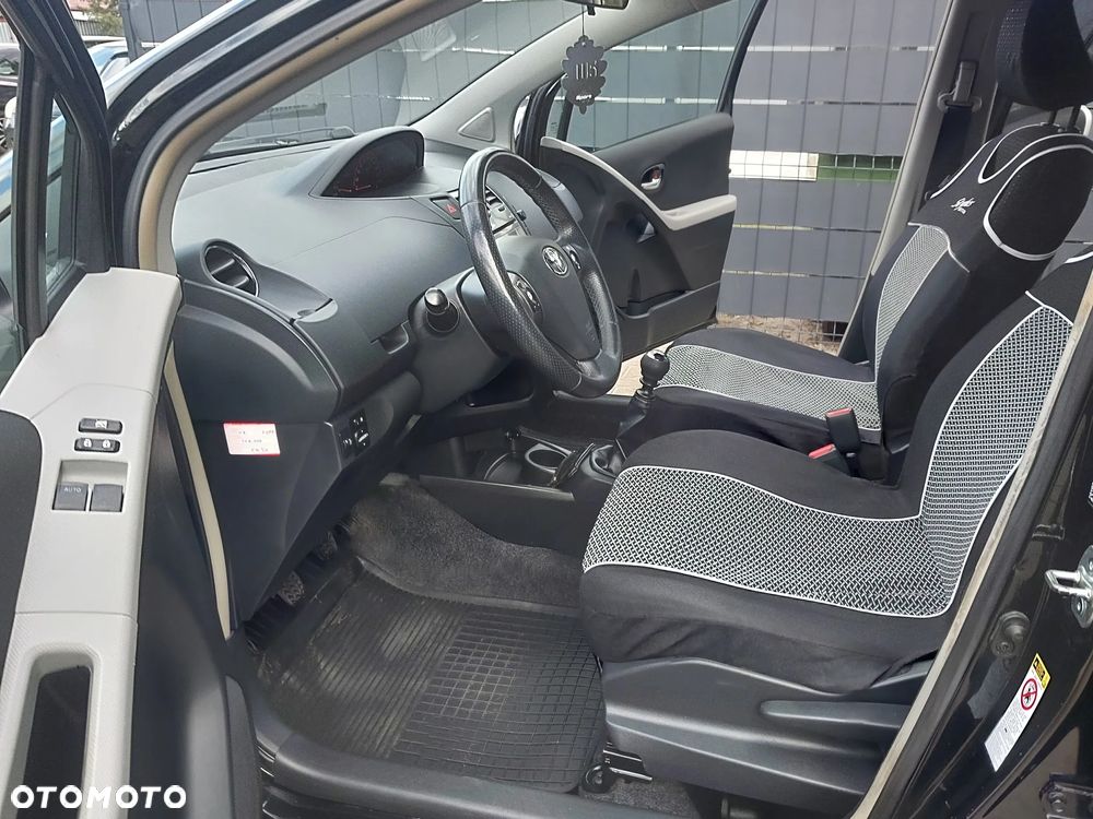 Toyota Yaris 1.33 Sol - 19