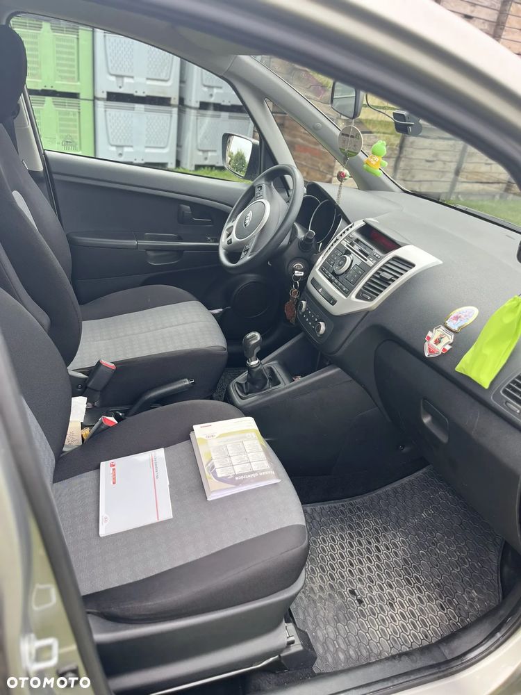 Kia Venga 1.6 Smart - 11