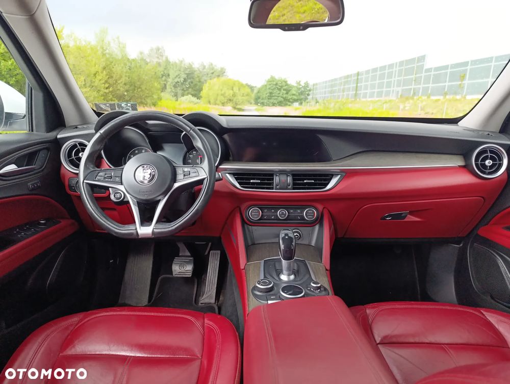 Alfa Romeo Stelvio 2.0 Turbo 16V AT8-Q4 Super - 15