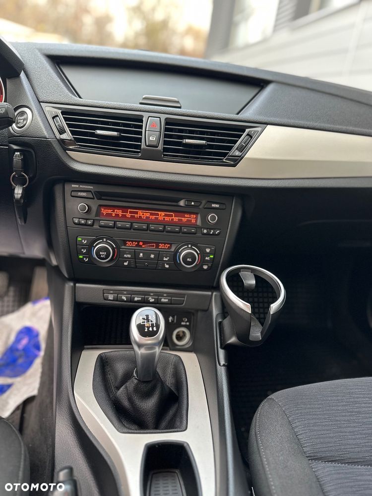 BMW X1 xDrive18d - 15