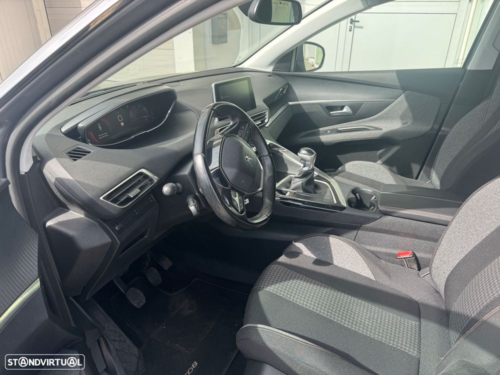Peugeot 3008 1.5 BlueHDi Active - 19