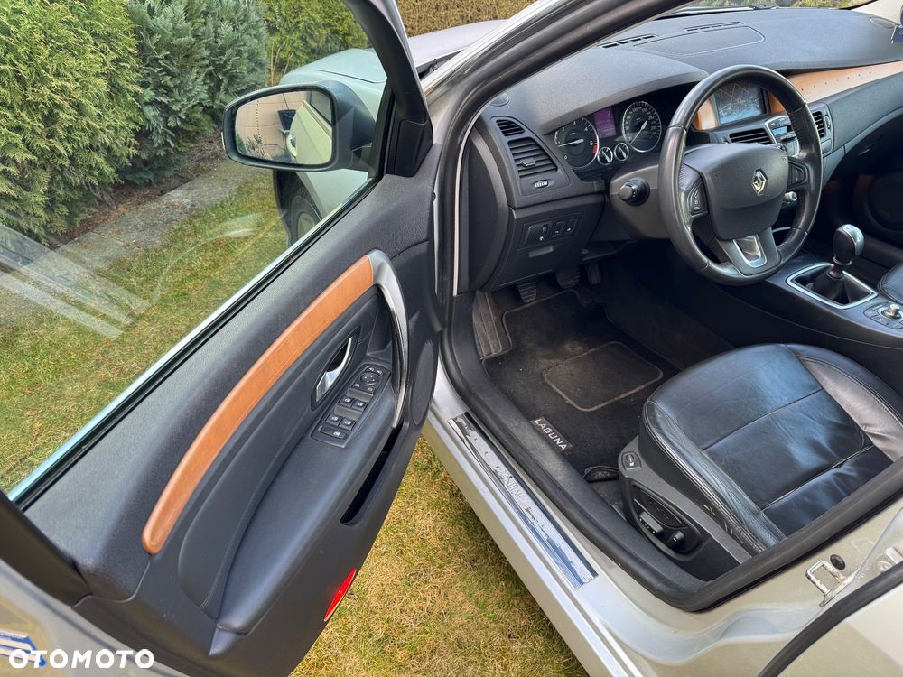 Renault Laguna 2.0 DCi Initiale - 12