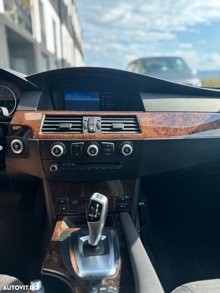 BMW Seria 5 530d Aut. - 15