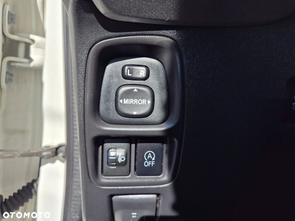 Toyota Aygo x-play Eco - 35