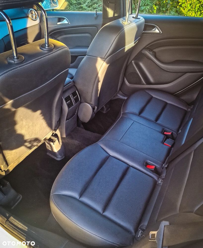Mercedes-Benz Klasa B 250 4-Matic - 12