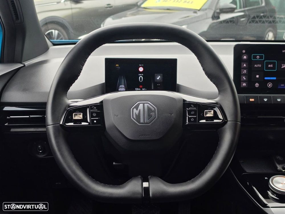 MG MG4 64 kWh Luxury - 19
