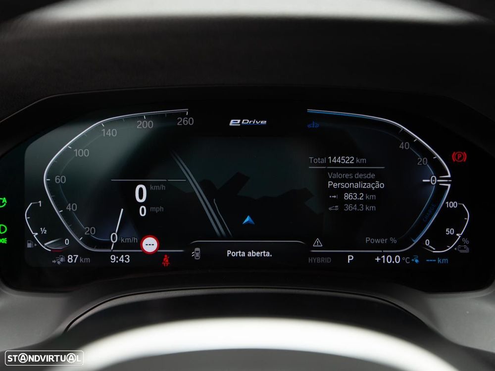 BMW 330 e Pack Desportivo M Auto - 31