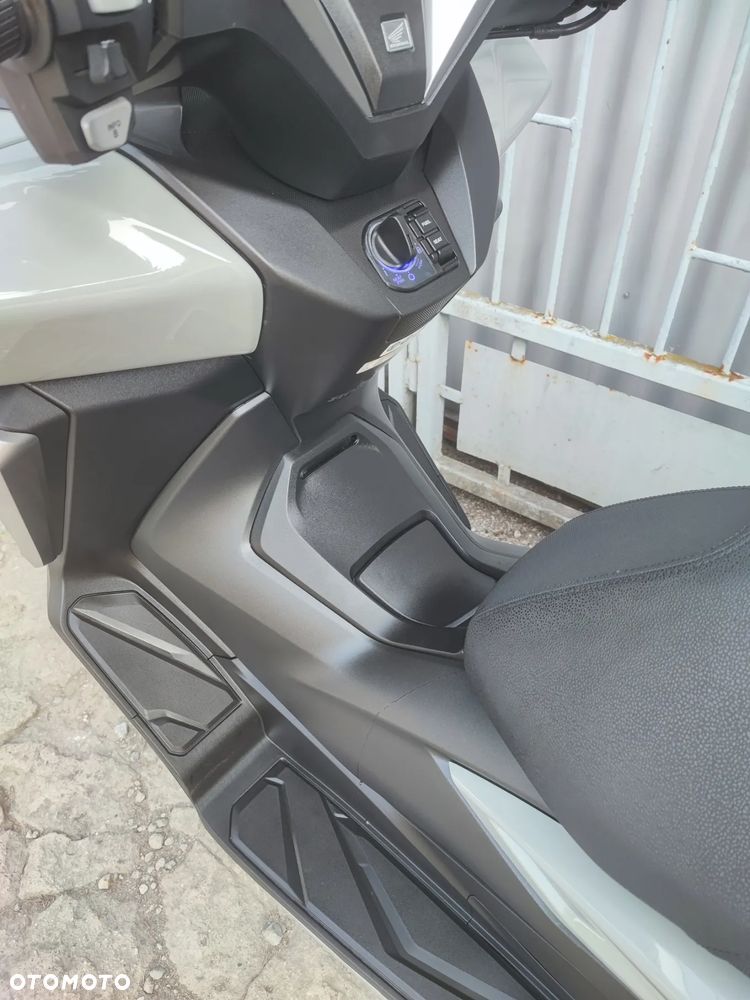 Honda NSS - 5