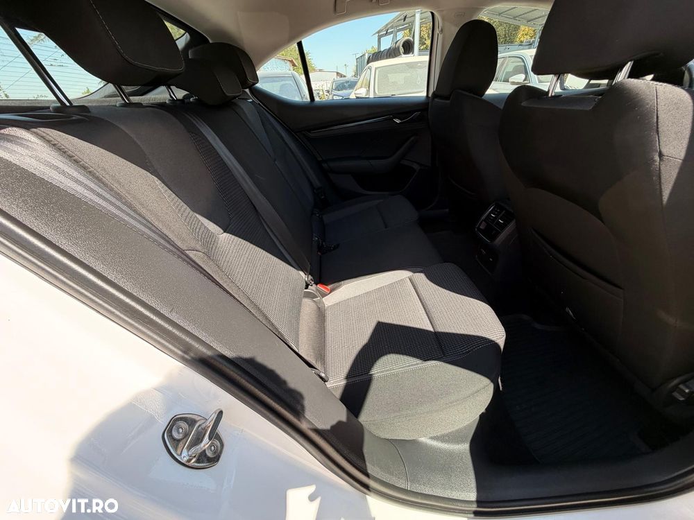 Skoda Octavia 2.0 TDI Style - 20