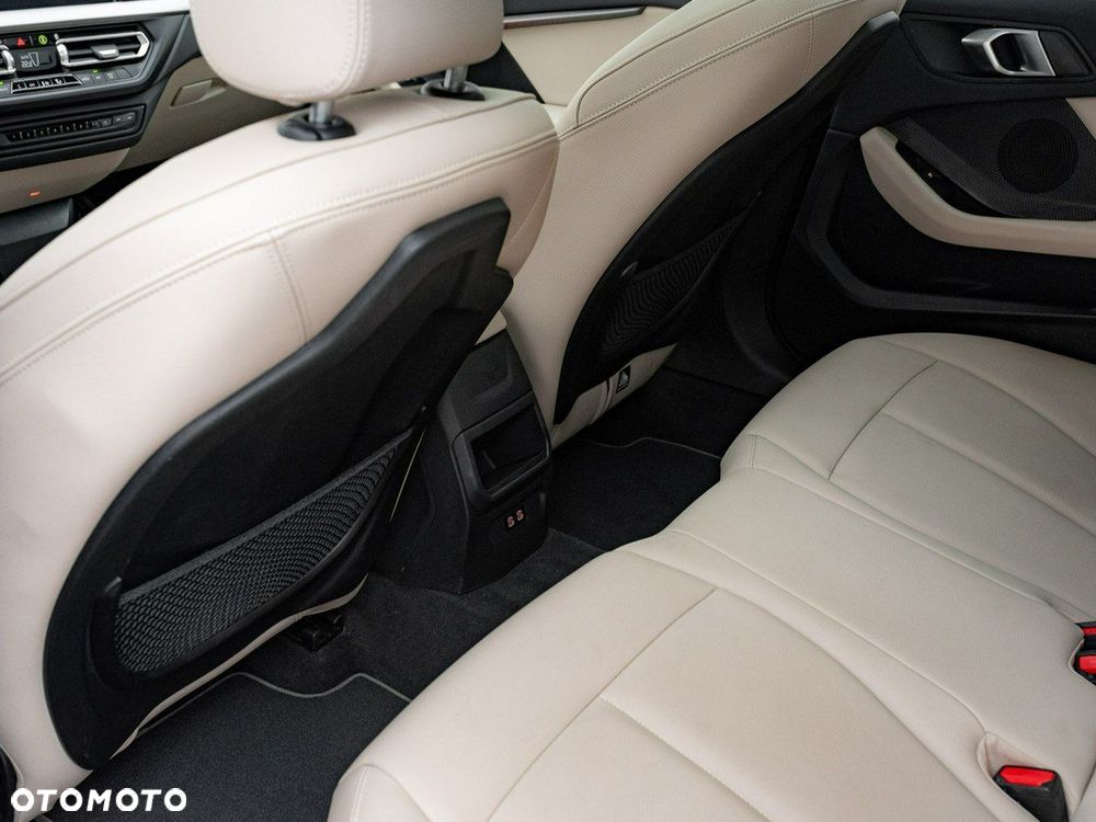 BMW Seria 2 220i xDrive Sport Line - 24