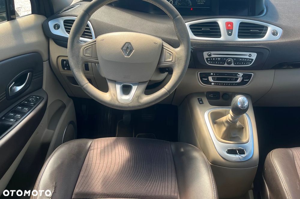 Renault Grand Scenic 1.9 dCi FAP Privilege - 9
