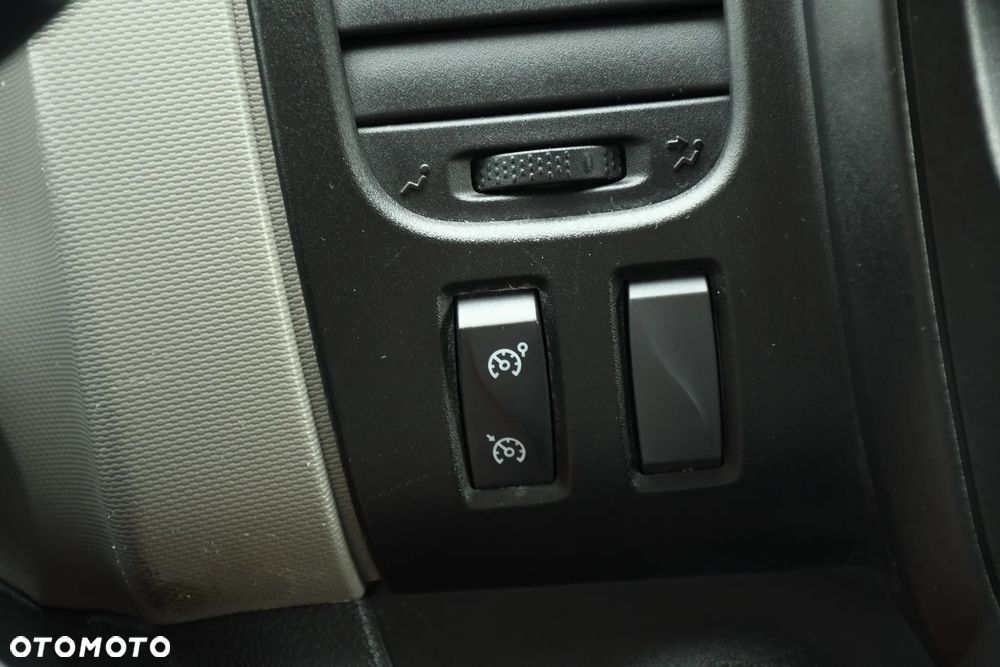 Renault trafic/Nissan NV300 - 8