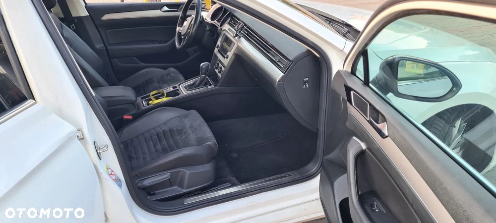 Volkswagen Passat 2.0 TDI SCR DSG Comfortline - 6