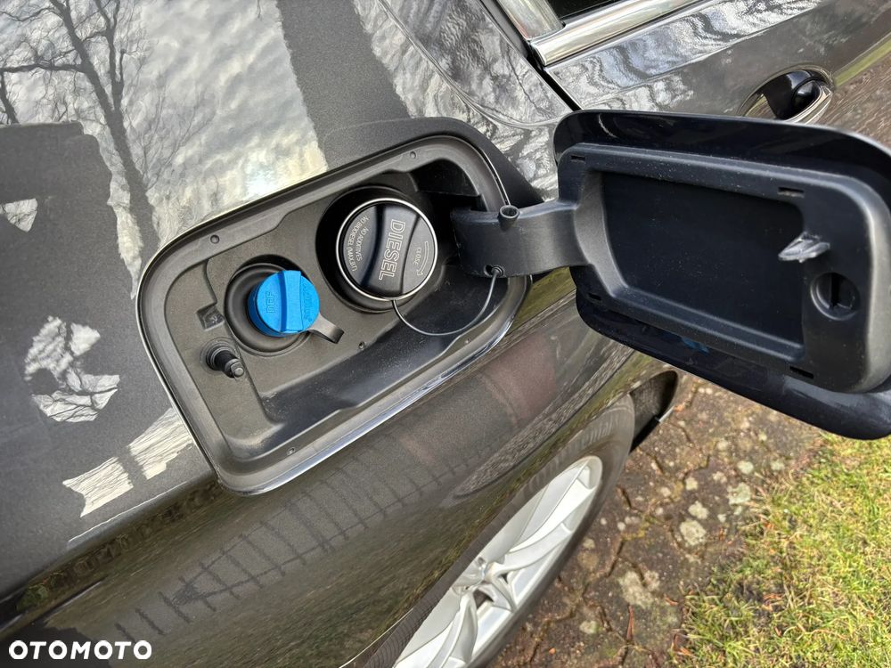 BMW Seria 5 520d M Sport - 28