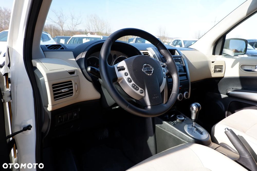 Nissan X-Trail 2.0 dCi 4x4 DPF Automatik Platinum - 25