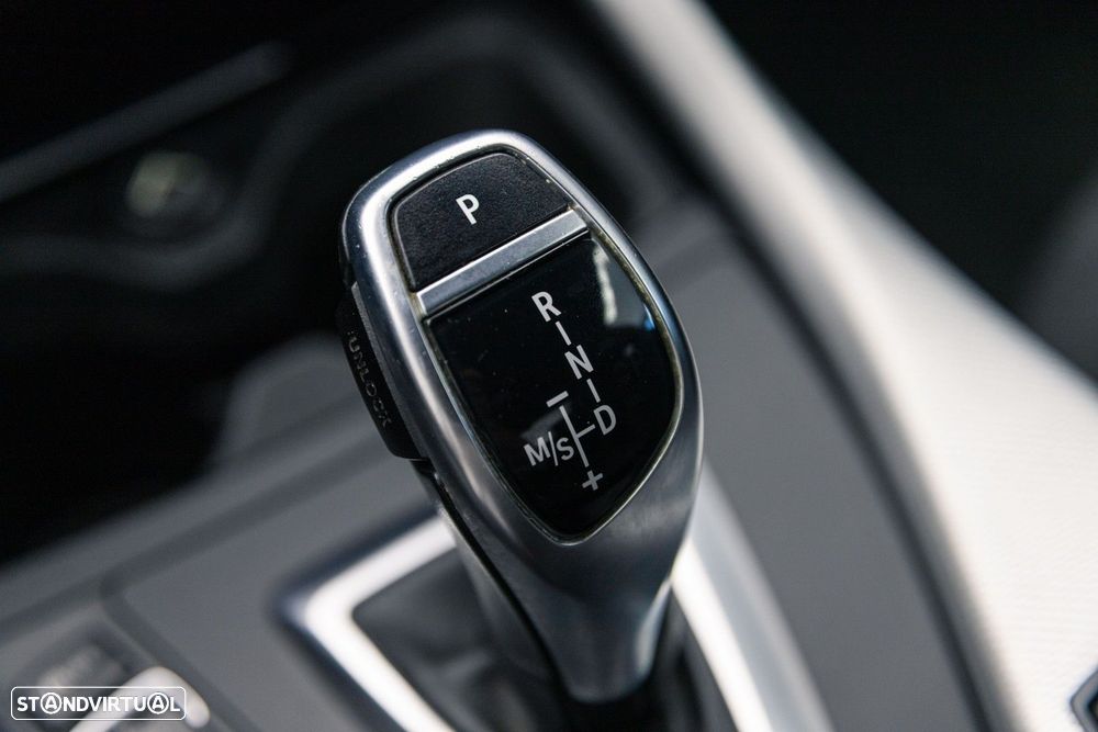 BMW 220 d Coupe Pack M Auto - 41