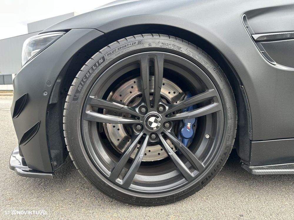 BMW M4 Coupe DKG Competition - 14