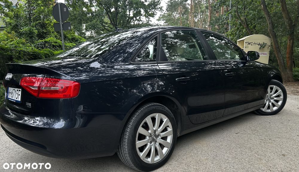 Audi A4 Limousine - 17
