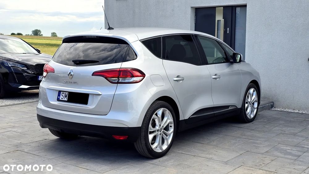 Renault Scenic - 16